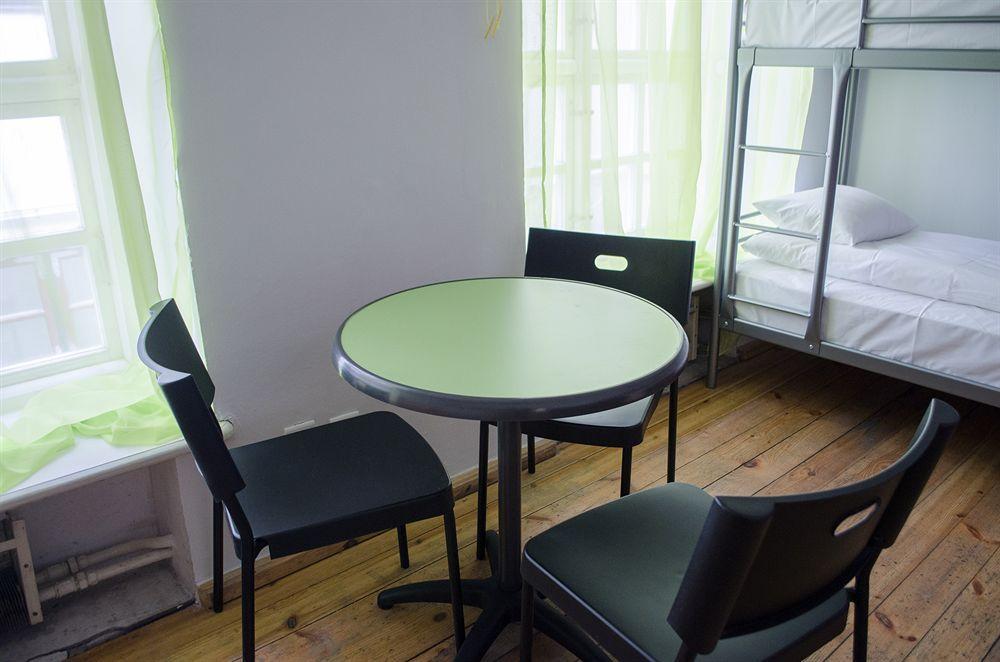 Red Nose Hostel With Self-Check In ريغا المظهر الخارجي الصورة