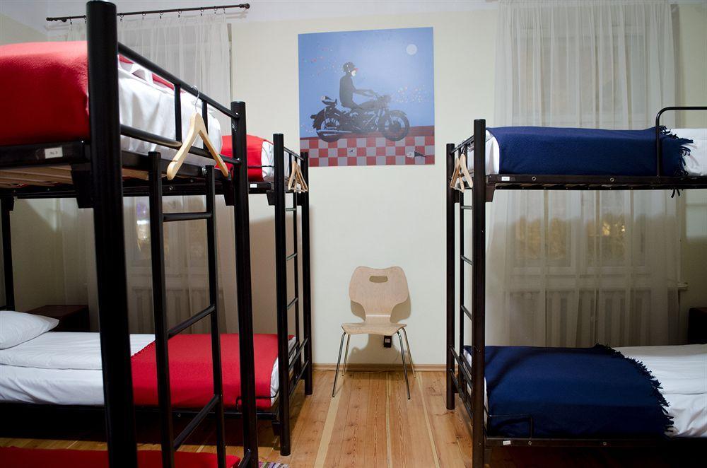 Red Nose Hostel With Self-Check In ريغا المظهر الخارجي الصورة