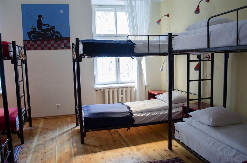 Red Nose Hostel With Self-Check In ريغا المظهر الخارجي الصورة