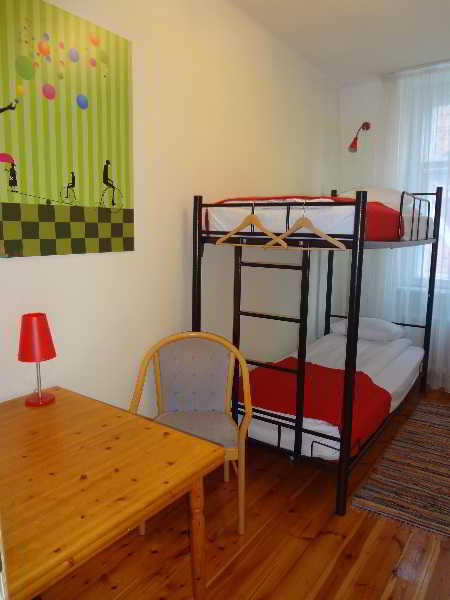 Red Nose Hostel With Self-Check In ريغا المظهر الخارجي الصورة
